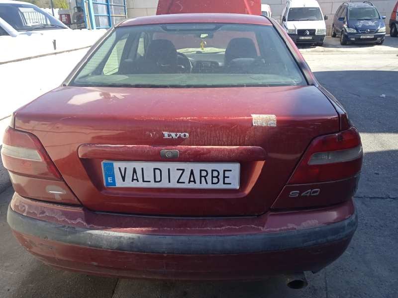 volvo s40 berlina del año 2001