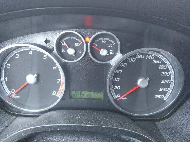 ford focus berlina (cap) del año 2006