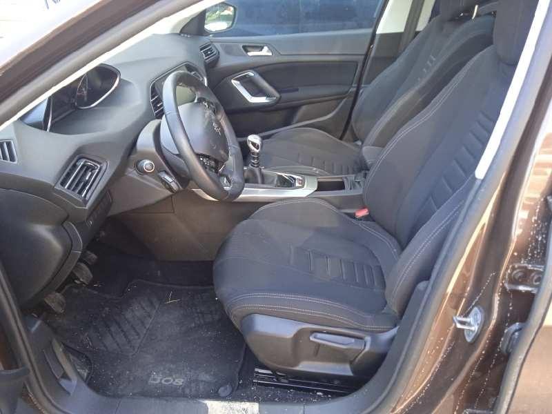 peugeot 308 del año 2013