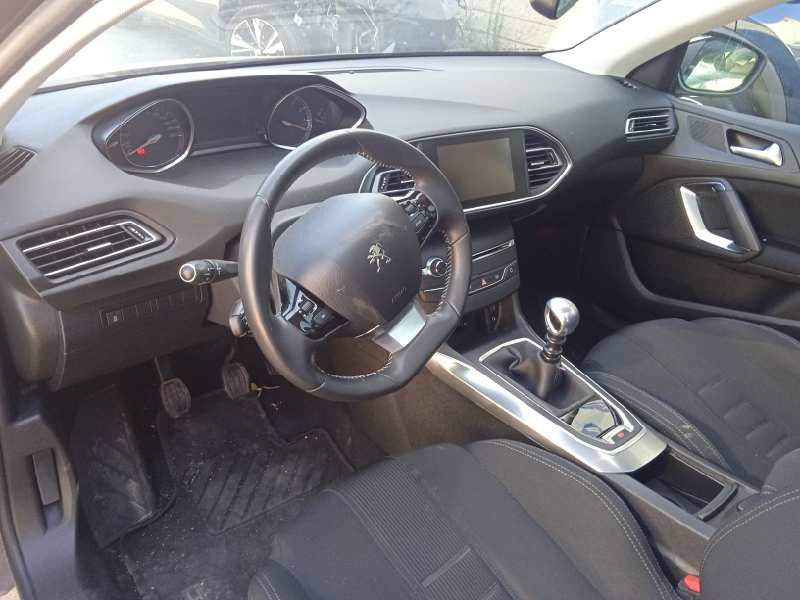 peugeot 308 del año 2013