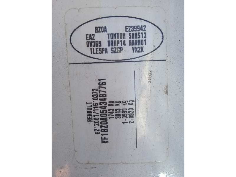 renault megane iii berlina 5 p del año 2010