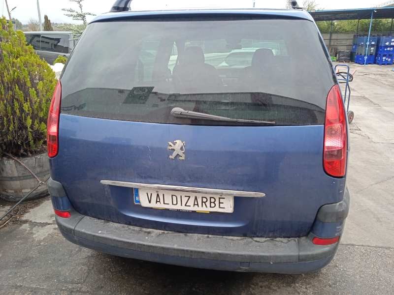 peugeot 807 del año 2004