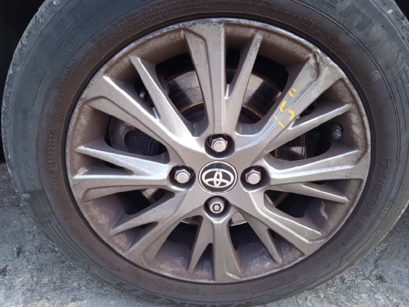 toyota yaris del año 2018