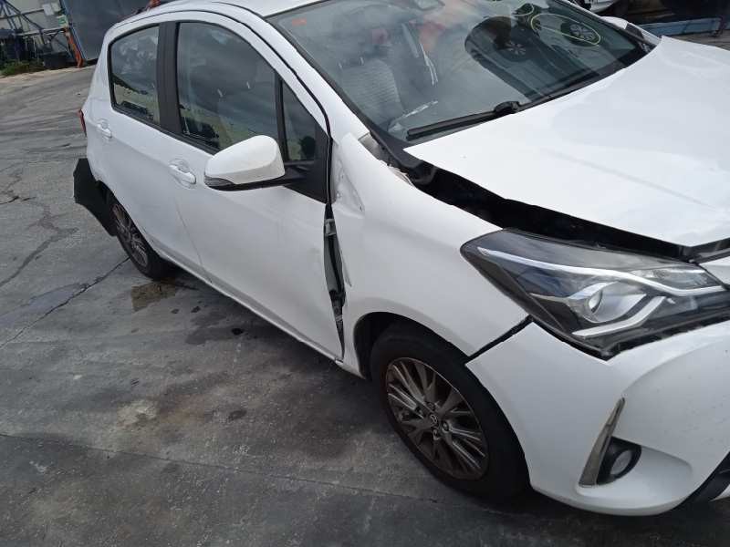 toyota yaris del año 2018