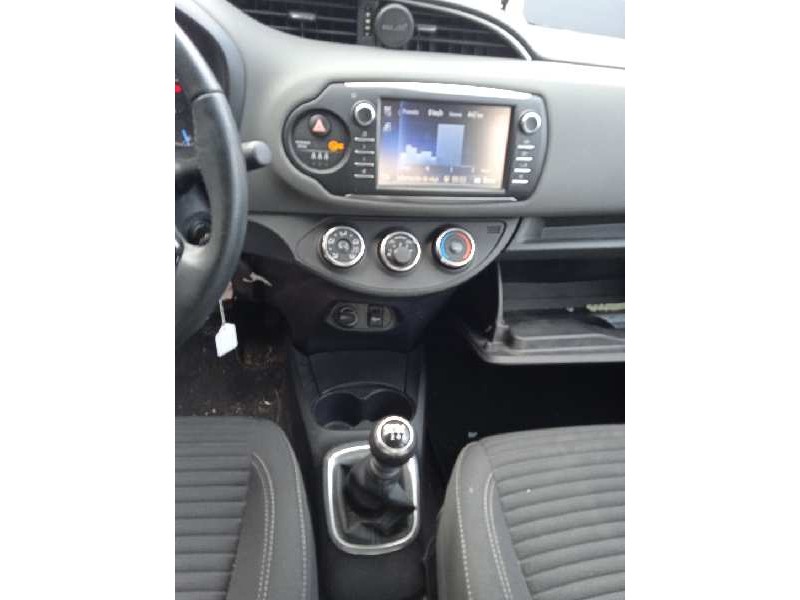 toyota yaris del año 2018