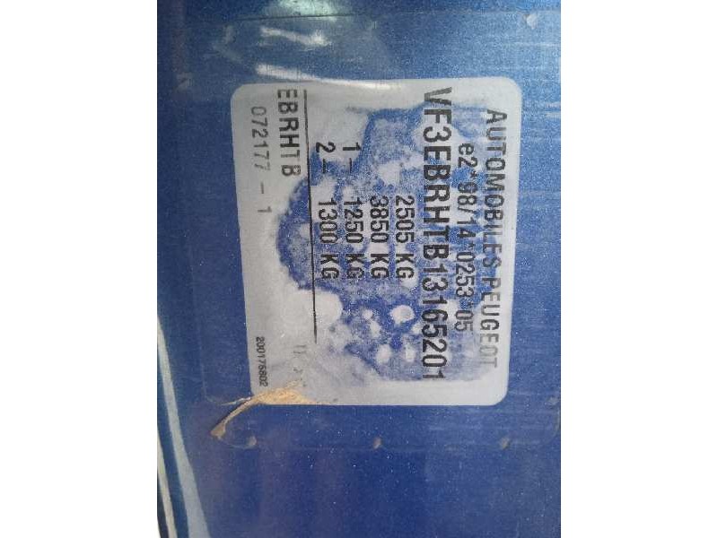 peugeot 807 del año 2004