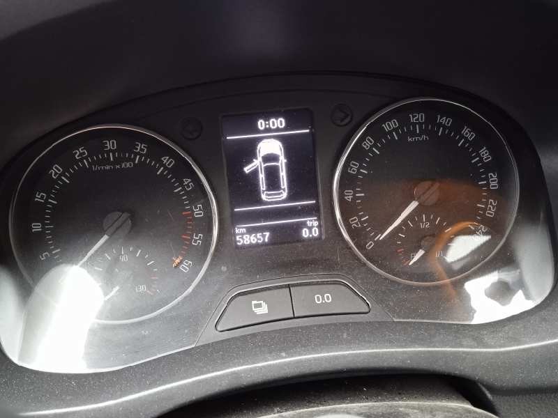 skoda fabia (5j2 ) del año 2014