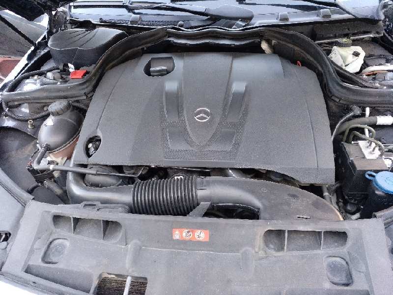 mercedes-benz clase c (w204) berlina del año 2009