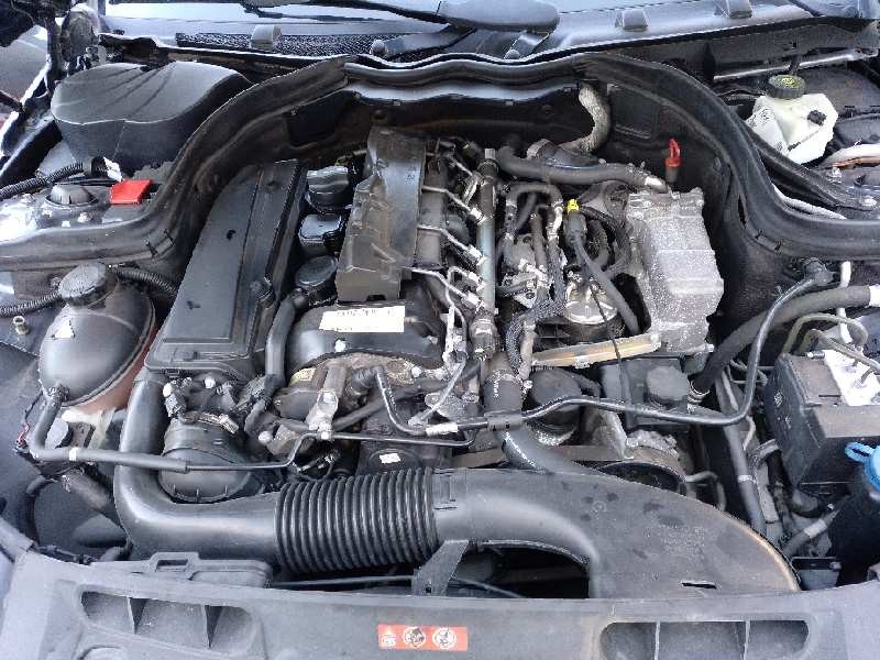 mercedes-benz clase c (w204) berlina del año 2009