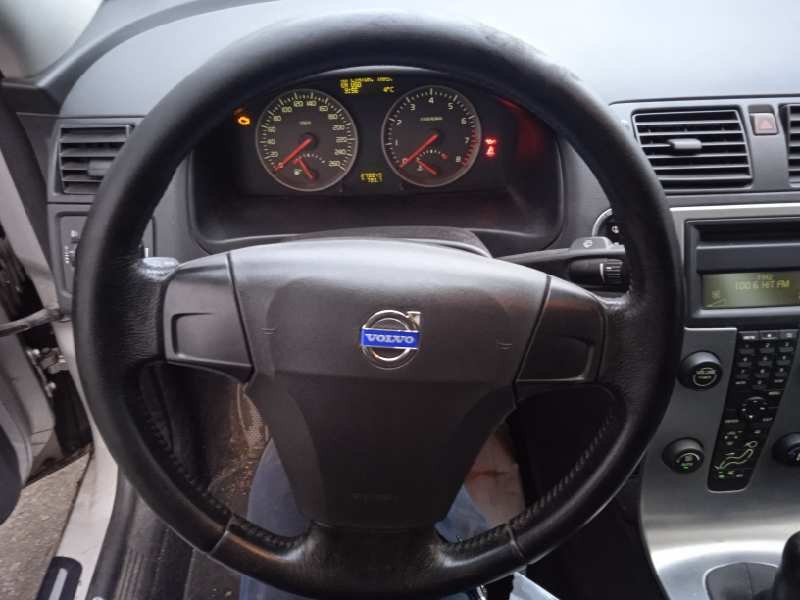 volvo s40 berlina del año 2005