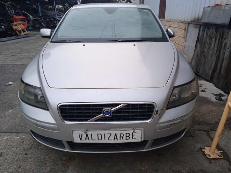 volvo s40 berlina del año 2005