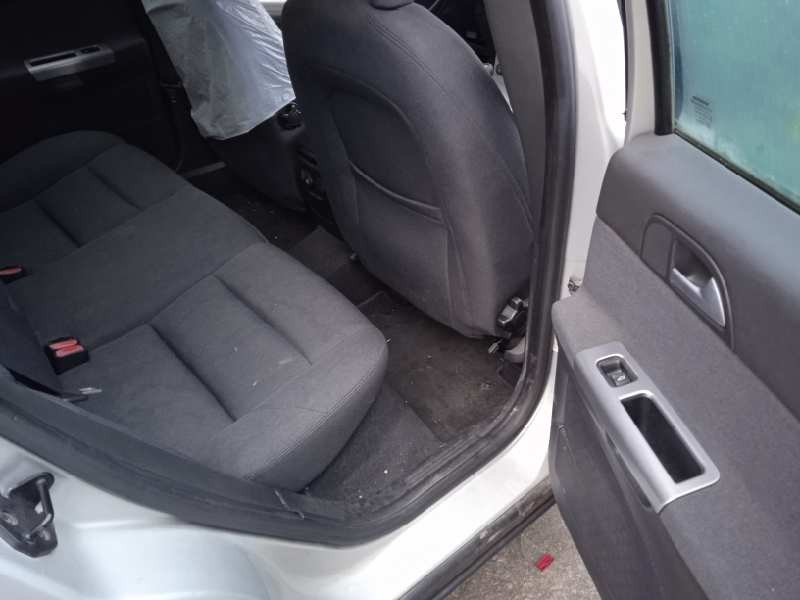 volvo s40 berlina del año 2005