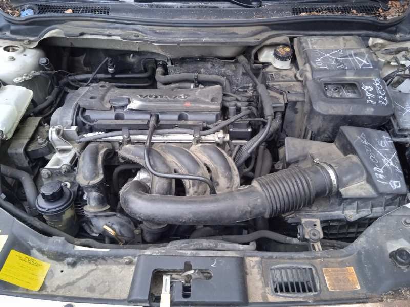 volvo s40 berlina del año 2005