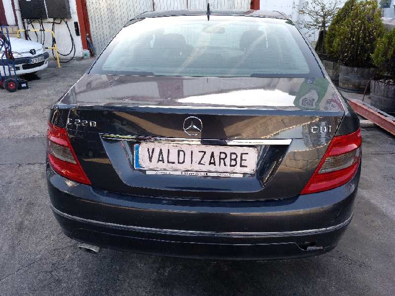 mercedes-benz clase c (w204) berlina del año 2009