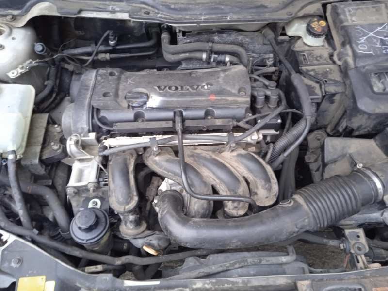 volvo s40 berlina del año 2005