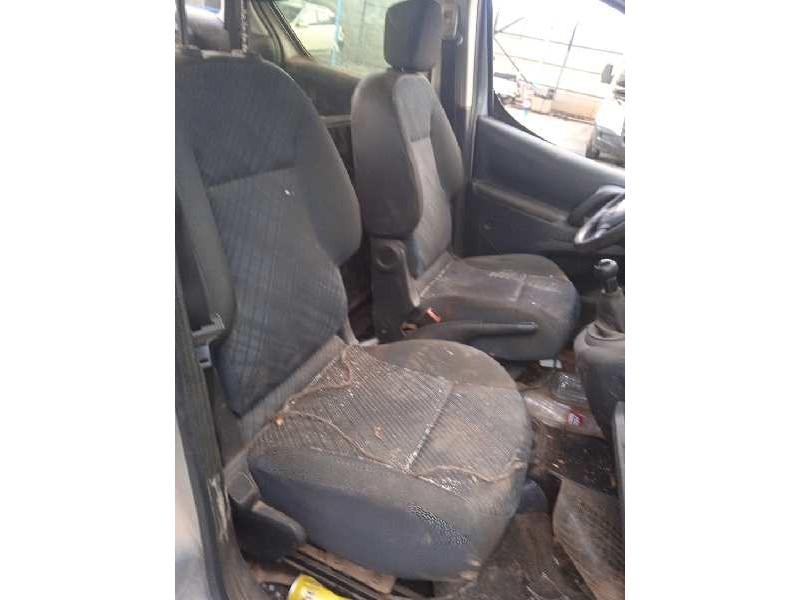 peugeot partner kombi del año 2011