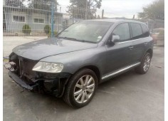 VOLKSWAGEN TOUAREG (7LA)