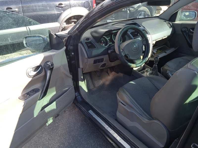 renault megane ii coupe/cabrio del año 2004