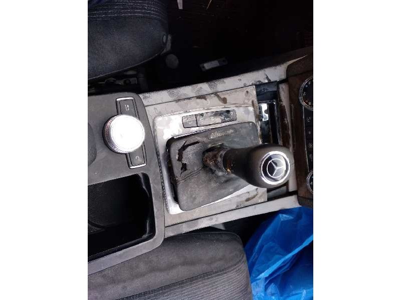 mercedes-benz clase c (w204) berlina del año 2009