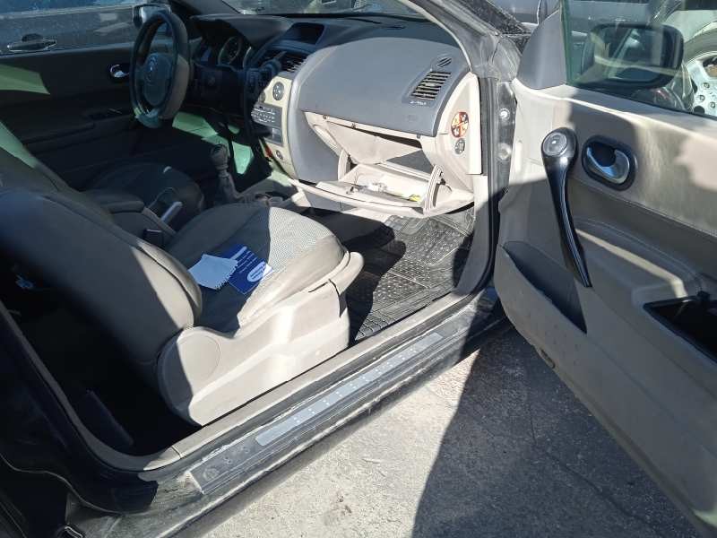 renault megane ii coupe/cabrio del año 2004