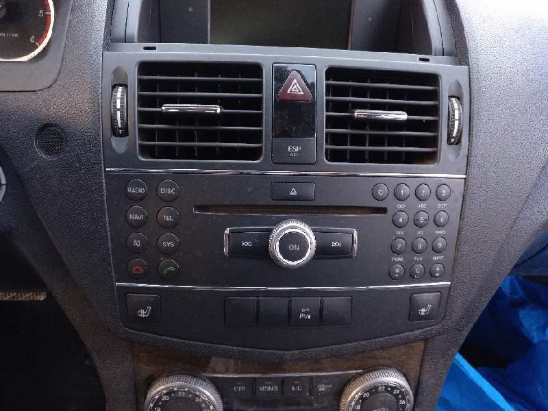 mercedes-benz clase c (w204) berlina del año 2009