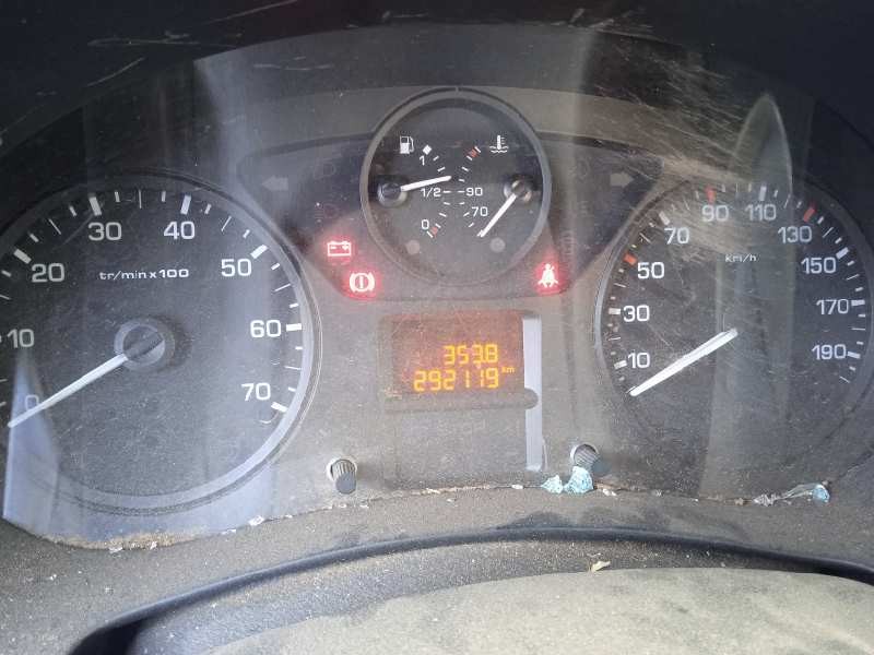 peugeot partner kombi del año 2011