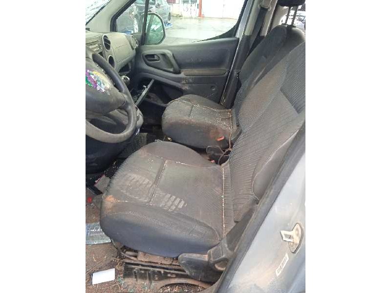 peugeot partner kombi del año 2011