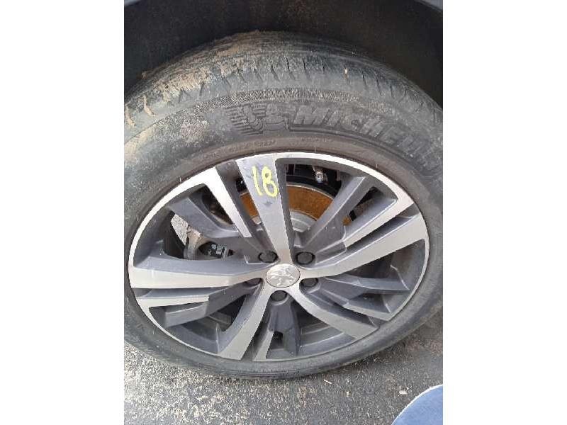 peugeot 3008 del año 2021