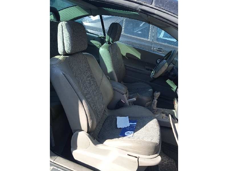 renault megane ii coupe/cabrio del año 2004