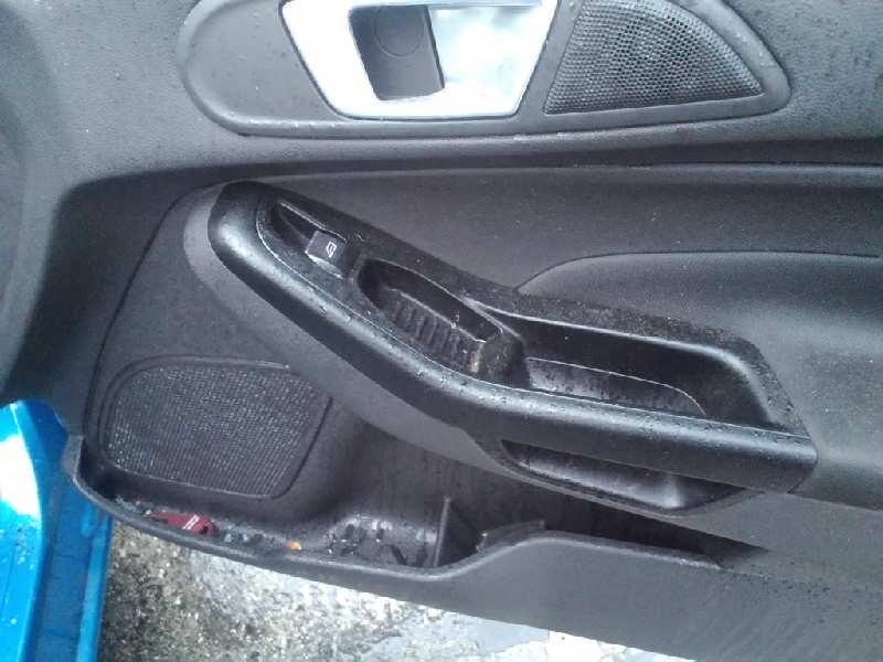 ford fiesta (ccn) del año 2014