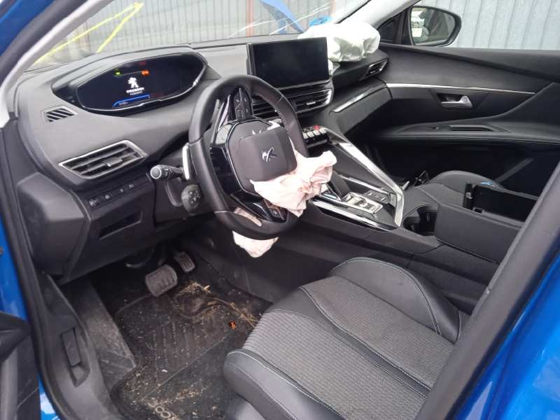 peugeot 3008 del año 2021