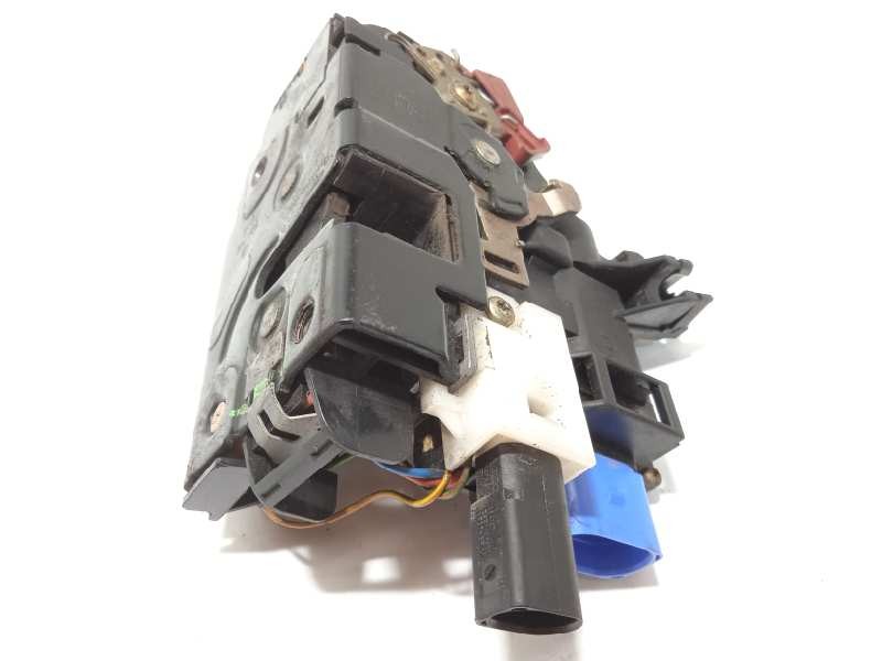 CERRADURA PUERTA DELANTERA IZQUIERDA 3D1837015A 