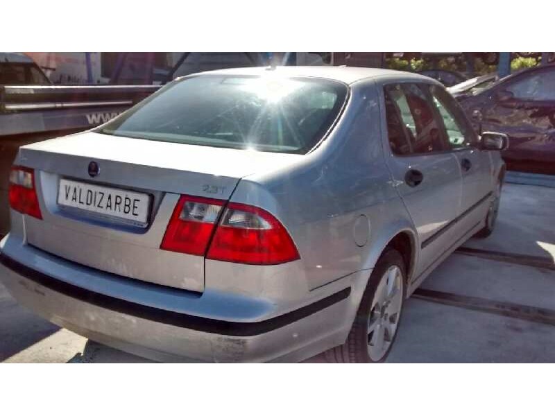 saab 9-5 berlina del año 2003