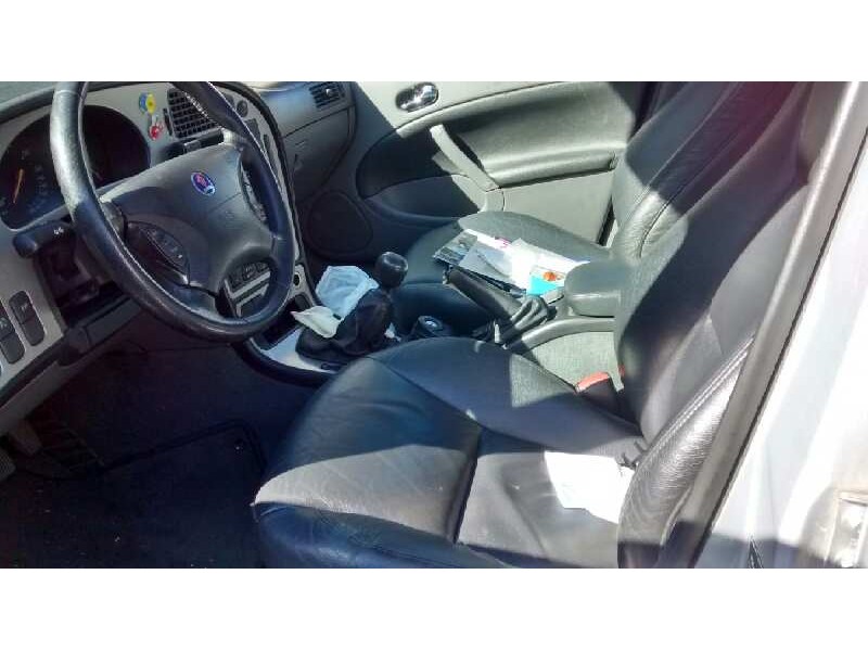 saab 9-5 berlina del año 2003