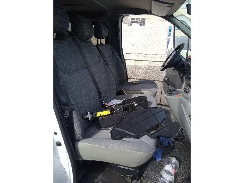 renault trafic combi (ab 4.01) del año 2004