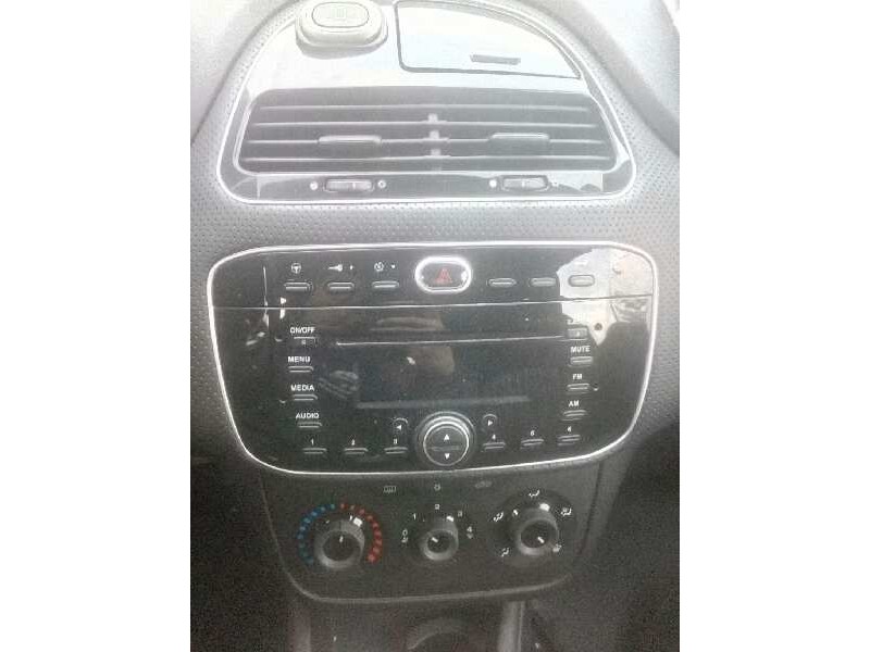 fiat punto (199) del año 2012