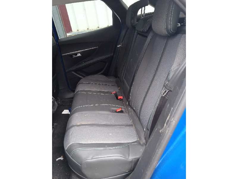 peugeot 3008 del año 2021