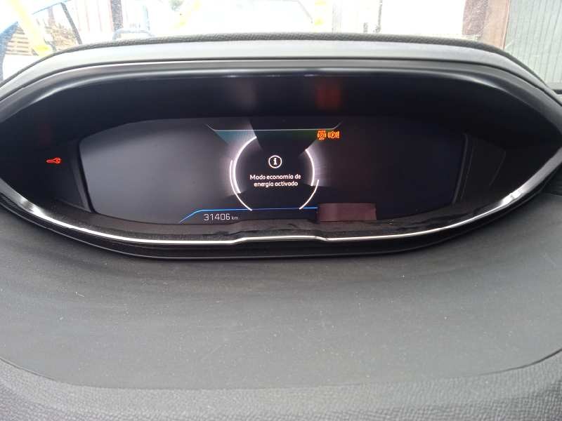 peugeot 3008 del año 2021