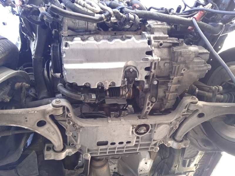 audi q3 (8ug) del año 2017