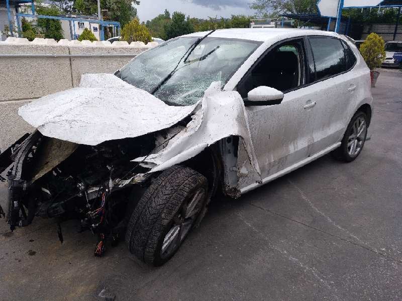 volkswagen polo (6c1) del año 2014