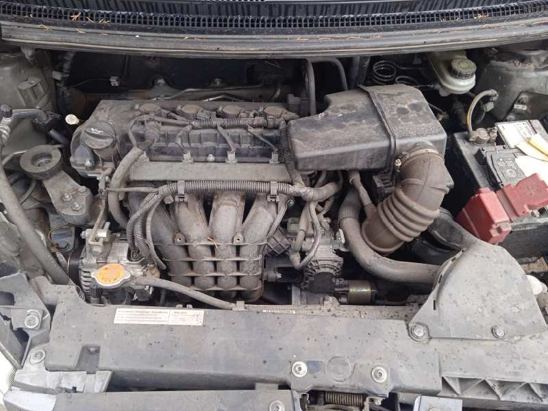 mitsubishi colt berlina 5 (z30a) del año 2005