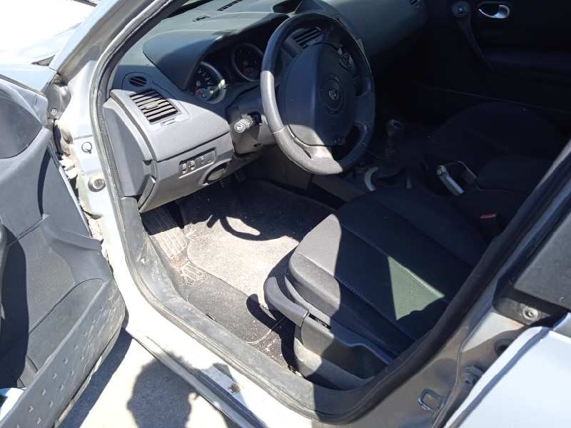 renault megane ii classic berlina del año 2006