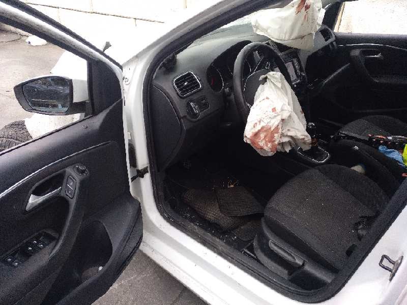 volkswagen polo (6c1) del año 2014