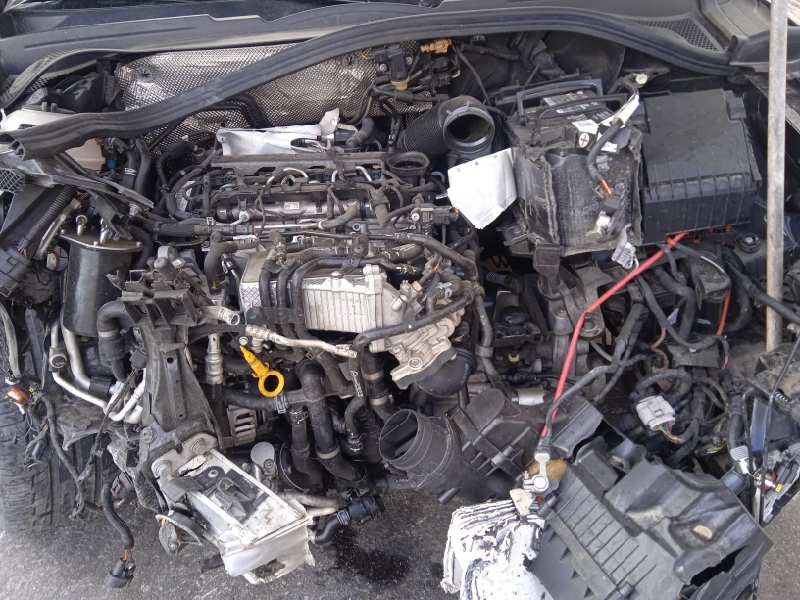 audi q3 (8ug) del año 2017