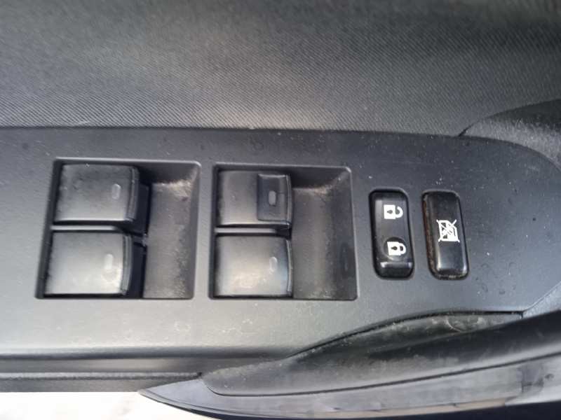 toyota auris del año 2017