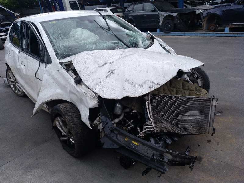 volkswagen polo (6c1) del año 2014