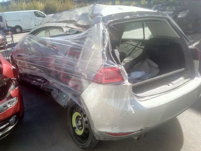 volkswagen golf vii lim. (5g1) del año 2013