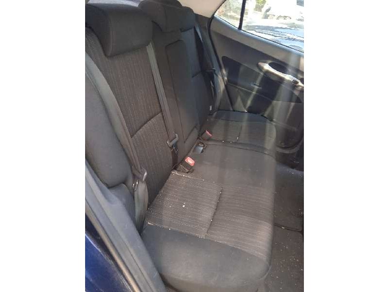 toyota auris del año 2007