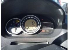 renault megane iii berlina 5 p del año 2010 2