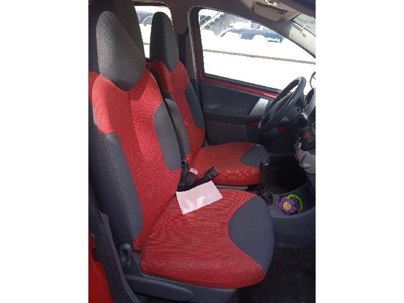 peugeot 107 del año 2008